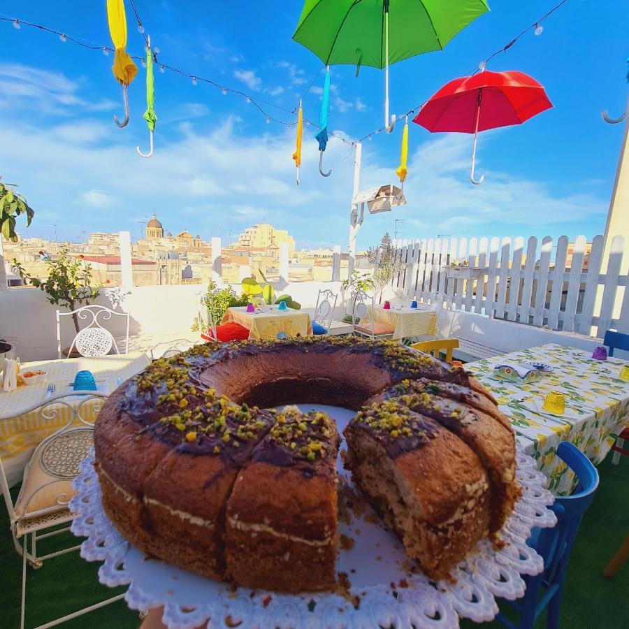 Bed and Breakfast Due Passi Dal Centro Marsala Exterior foto