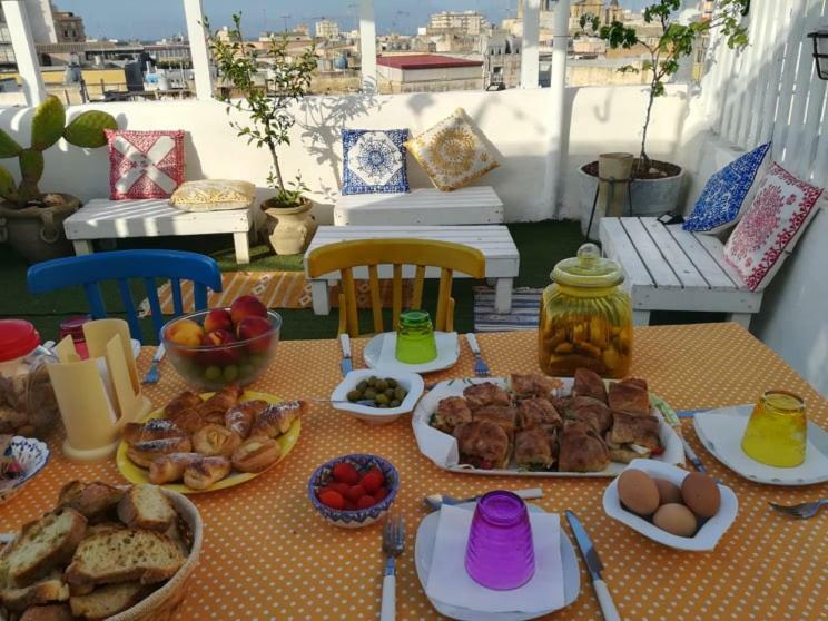 Bed and Breakfast Due Passi Dal Centro Marsala Exterior foto